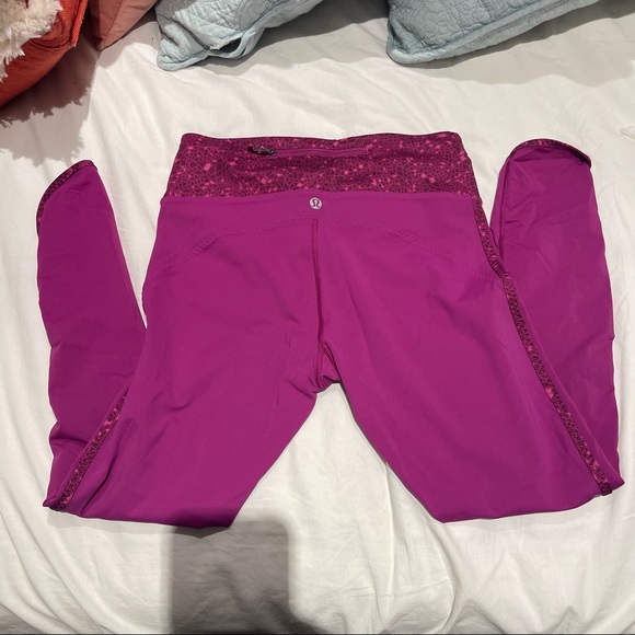 SOLD - Pink Lululemon Cropped Leggings - Picture 2 of 4